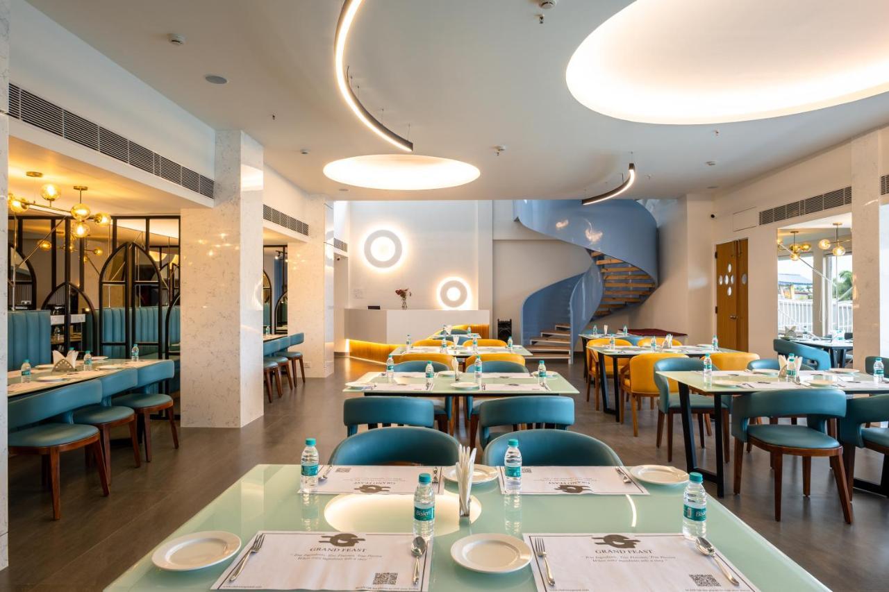 Clubway Grand A Boutique Hotel Jorhāt Esterno foto