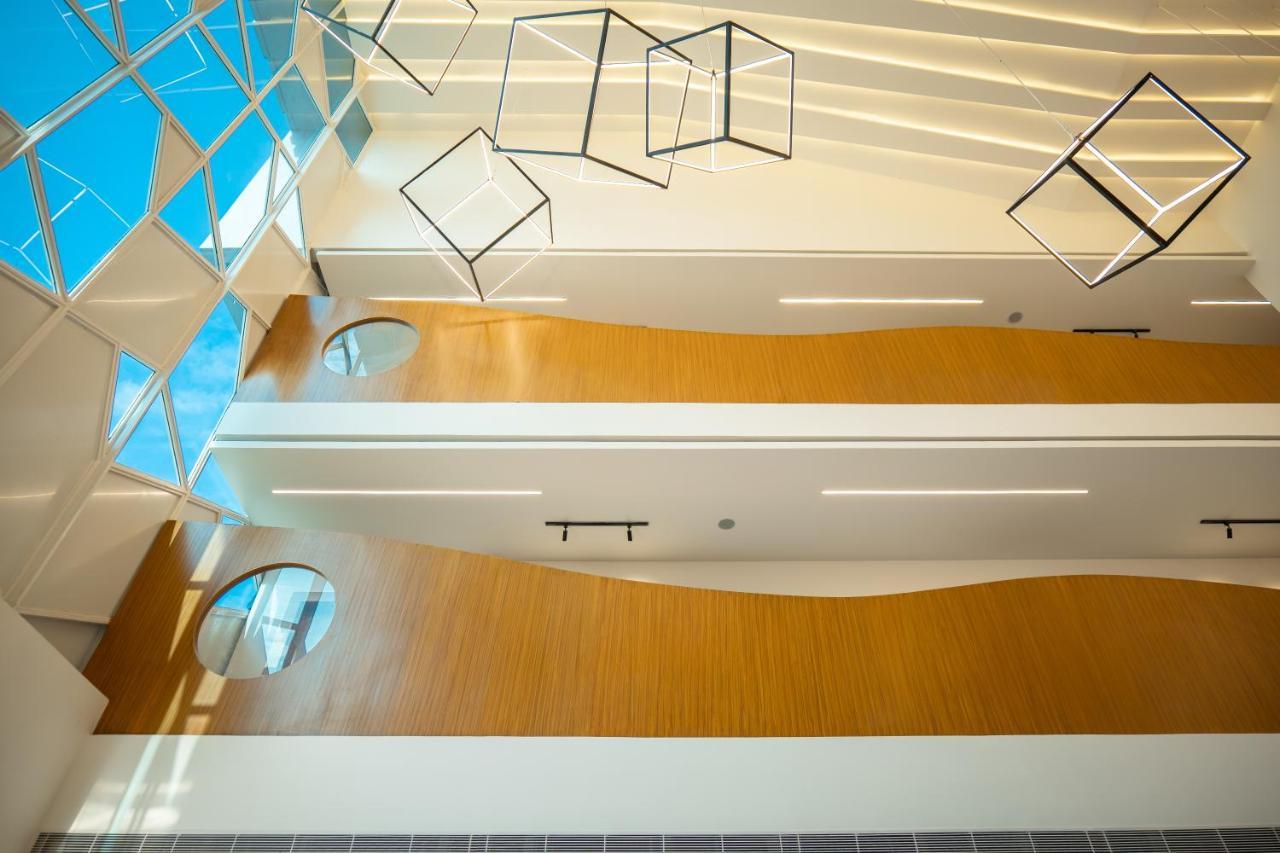 Clubway Grand A Boutique Hotel Jorhāt Esterno foto
