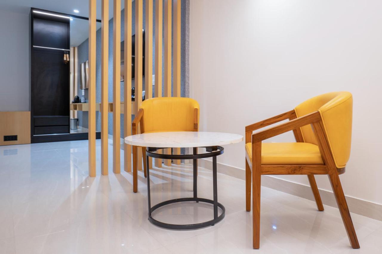 Clubway Grand A Boutique Hotel Jorhāt Esterno foto