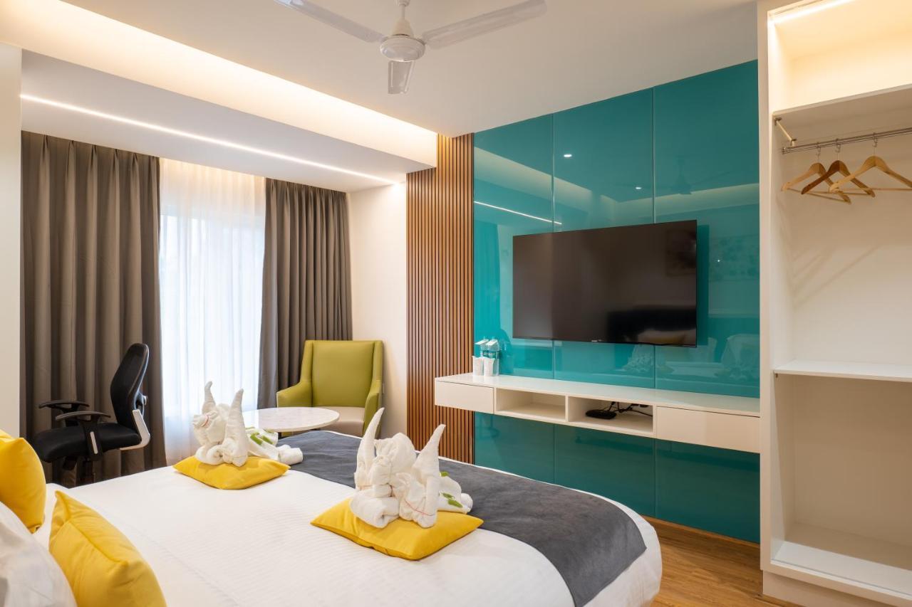 Clubway Grand A Boutique Hotel Jorhāt Esterno foto