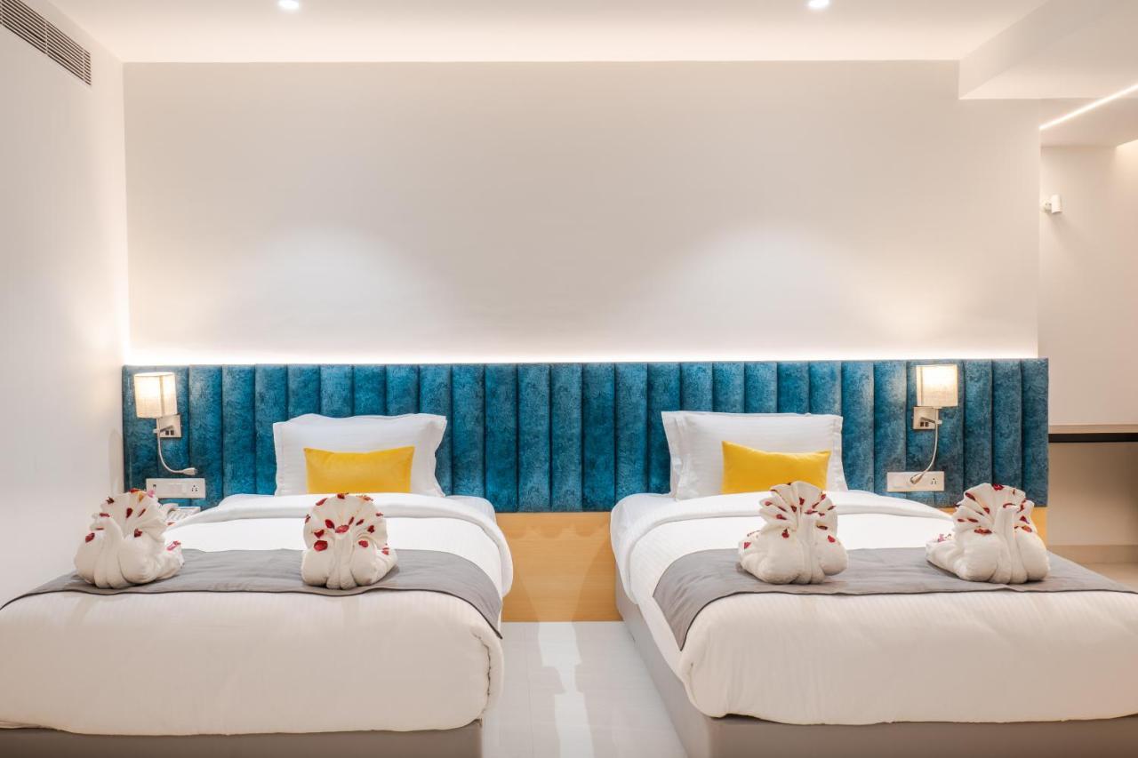 Clubway Grand A Boutique Hotel Jorhāt Esterno foto