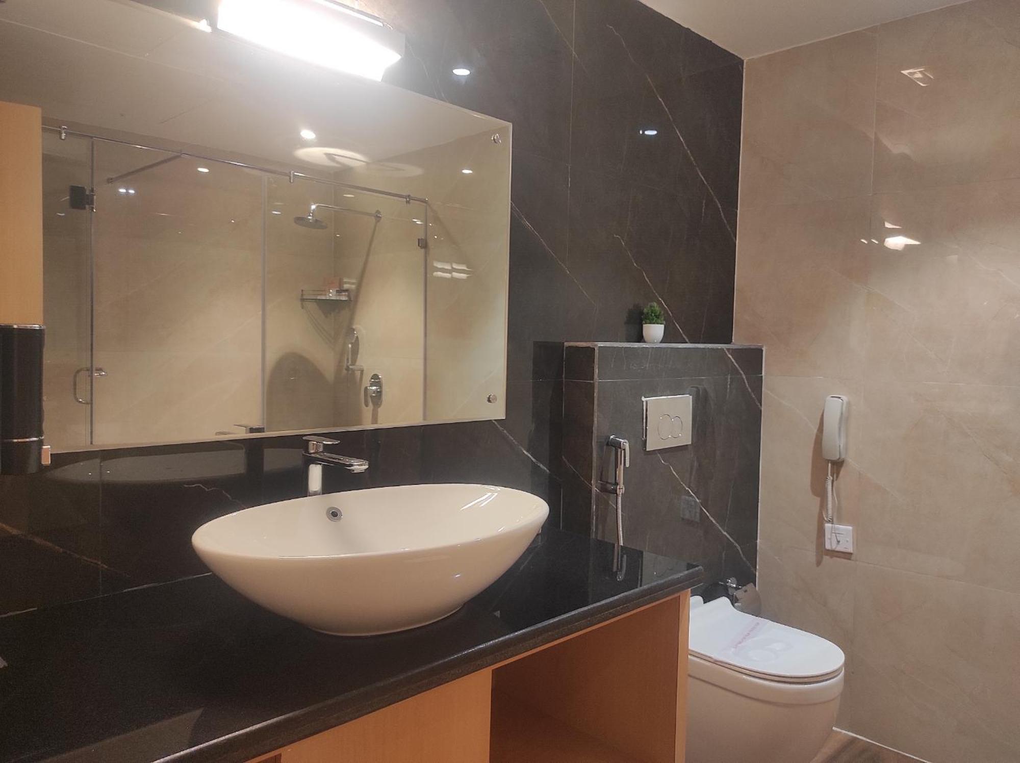 Clubway Grand A Boutique Hotel Jorhāt Esterno foto