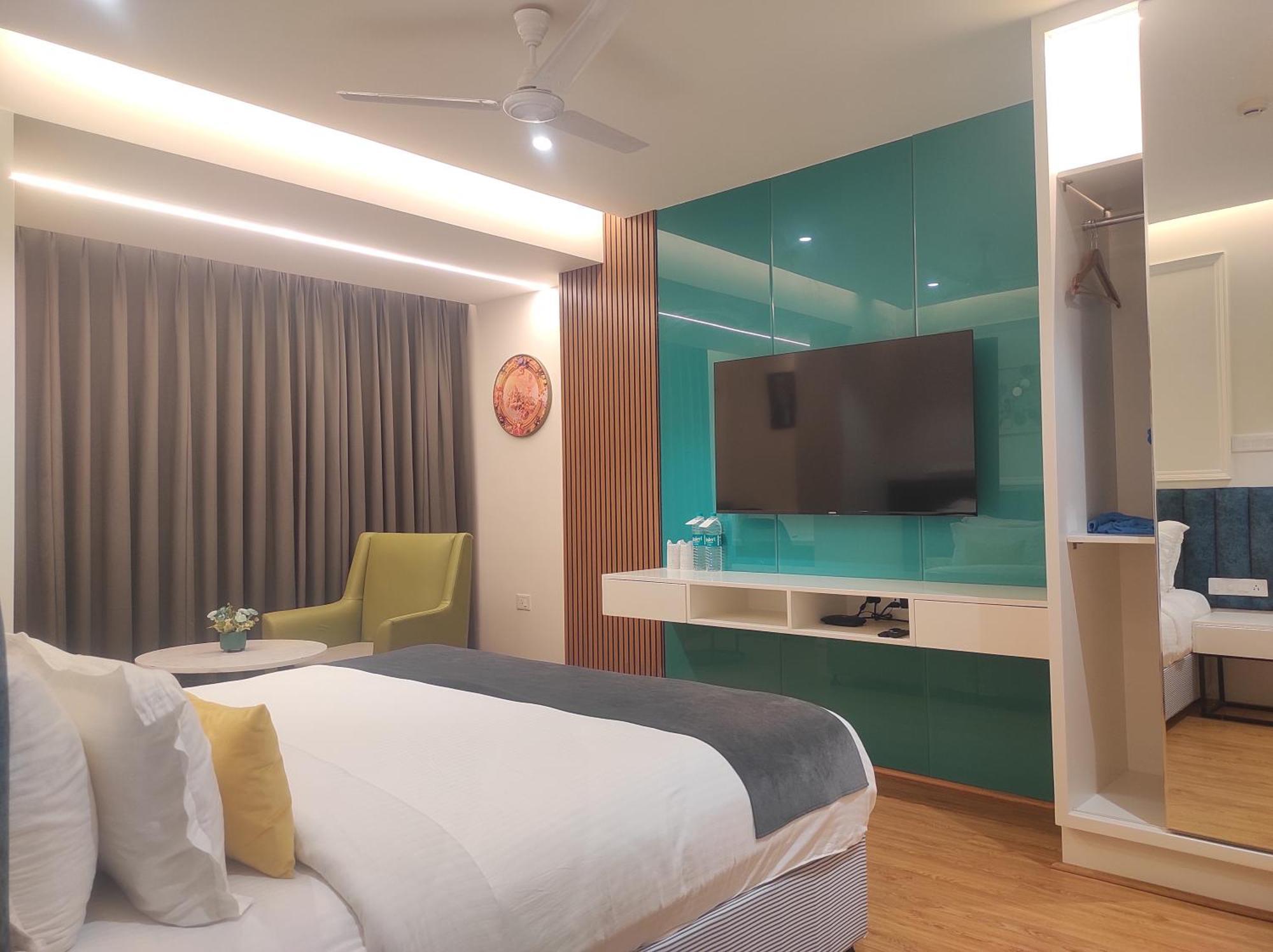 Clubway Grand A Boutique Hotel Jorhāt Esterno foto